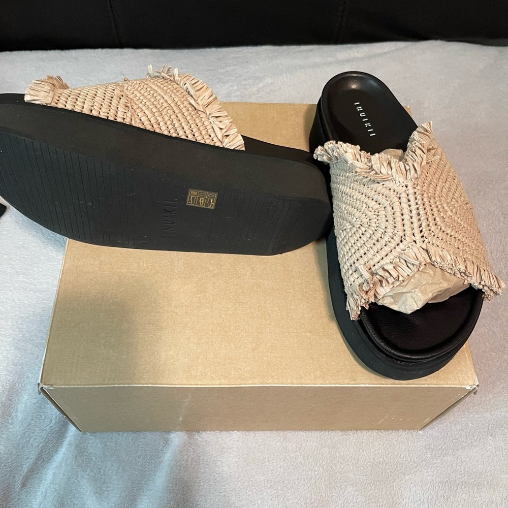 Inuikii Raffia Moon Platforms (US Size 10)